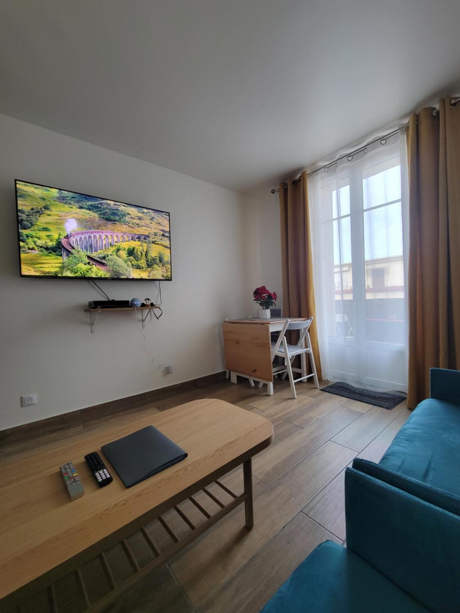 Amazing Apartment A Stone'S Throw From The City Of Lights - Paris Clichy Eksteriør billede
