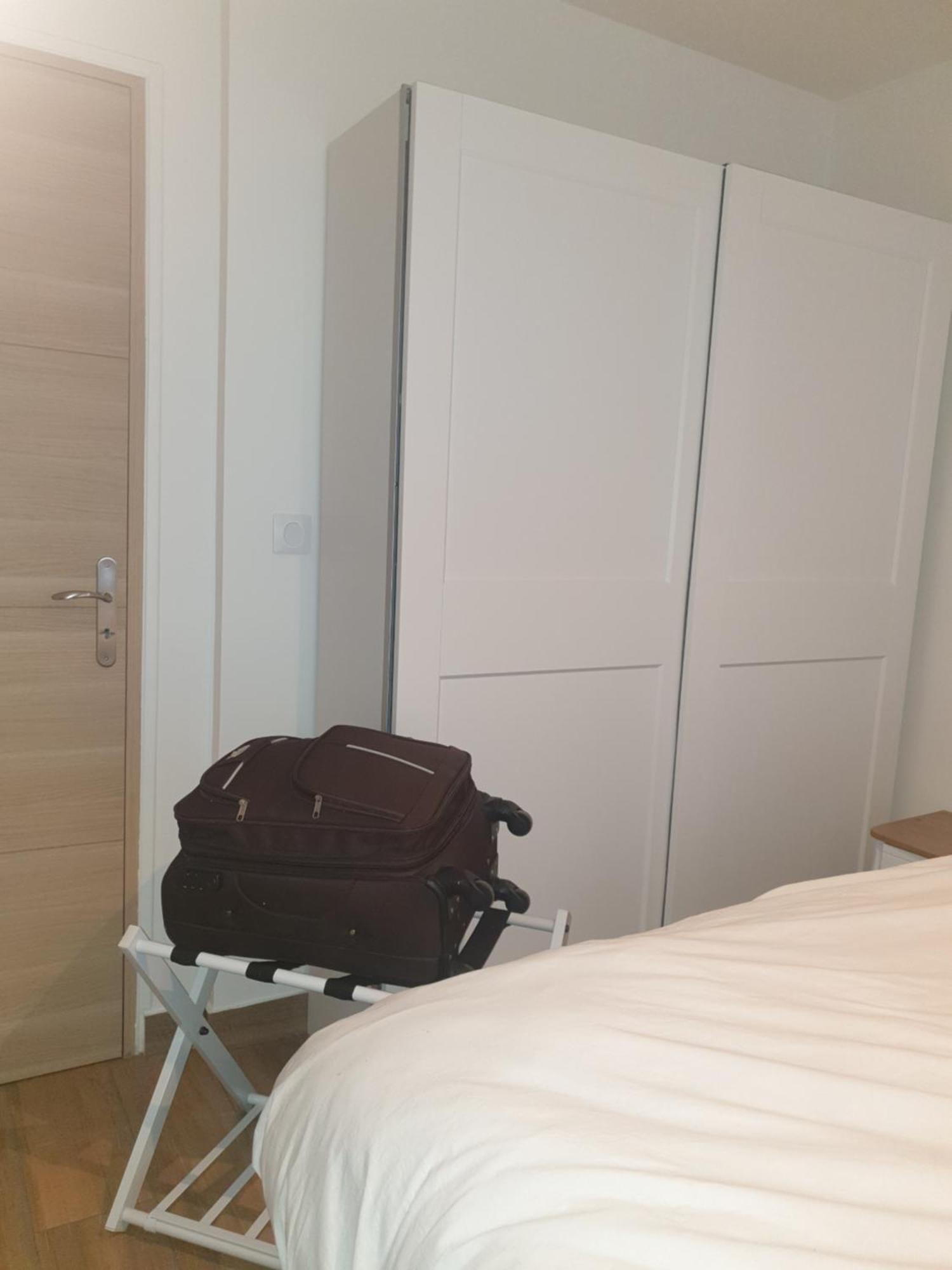 Amazing Apartment A Stone'S Throw From The City Of Lights - Paris Clichy Eksteriør billede